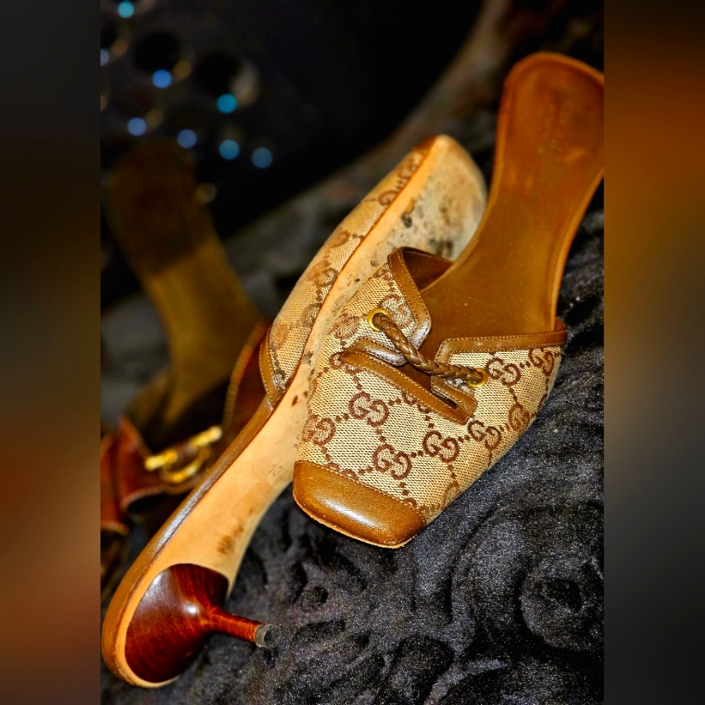 Gucci Women's Brown Slip-On Mules
